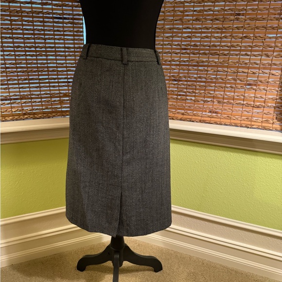 Jones New York Charcoal Pencil Skirt - Picture 2 of 3